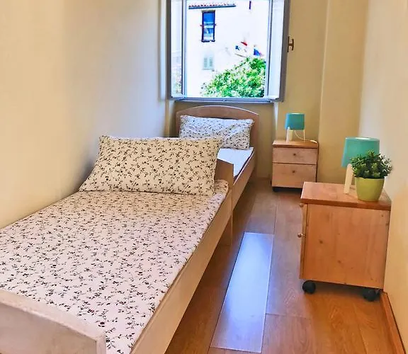 House Julija بيران