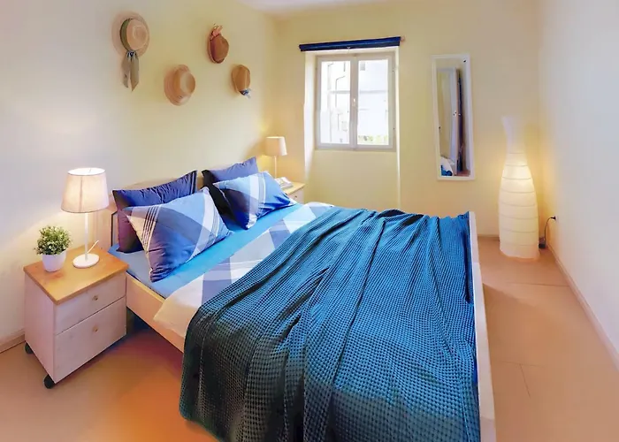 بيت للعطل House Julija