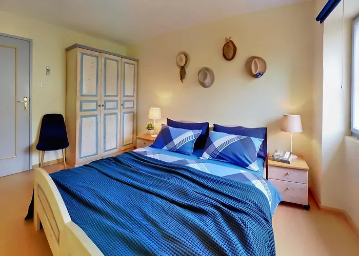 House Julija بيران