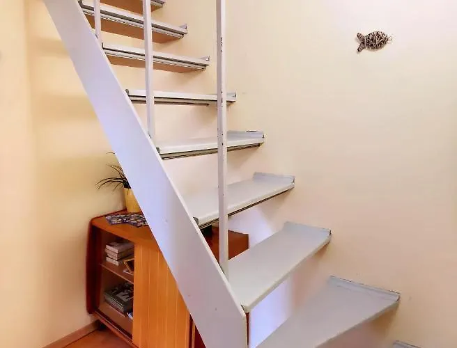 House Julija بيت للعطل *