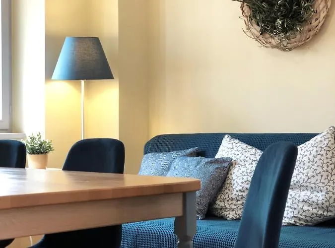 House Julija بيت للعطل بيران